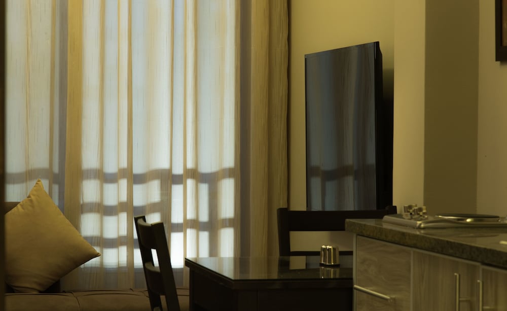 Shams al weibdeh hotel apartment 36/46