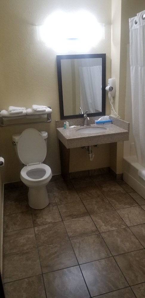 Quality Inn Chesterton near Indiana Dunes National Park I 94 16/41