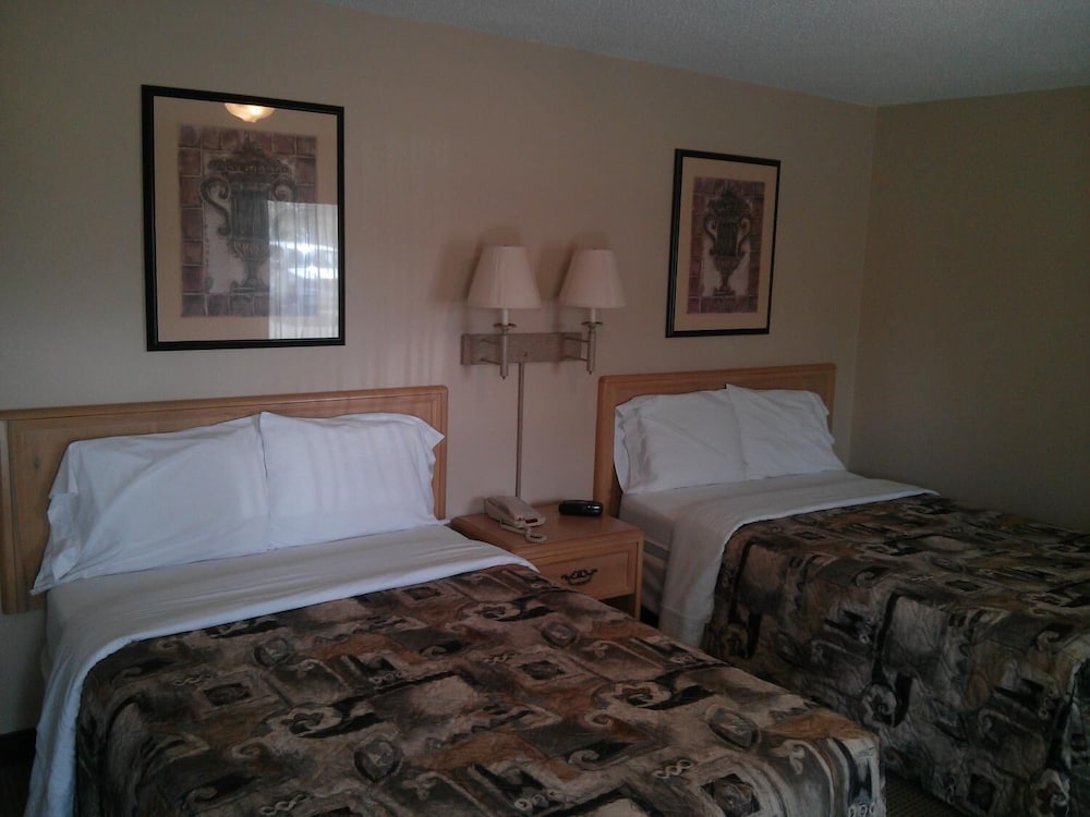Guest Lodge Pageland 11/30