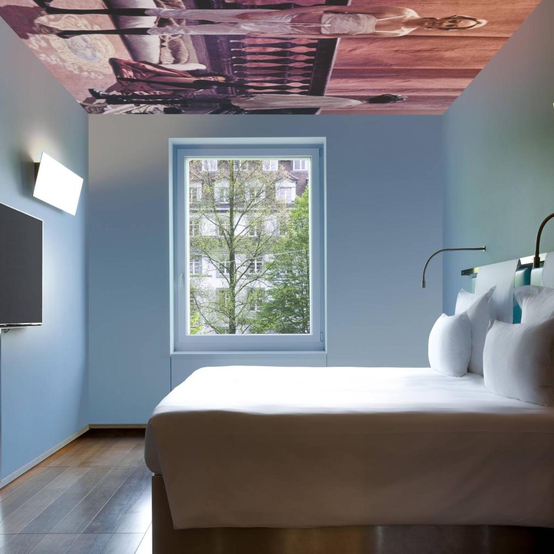 Loft, Park, Suite, King Bed, Garden View