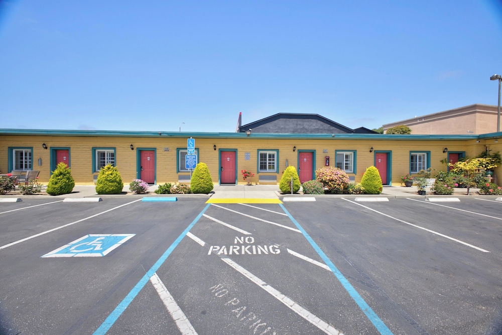 Seaside Inn 36/50