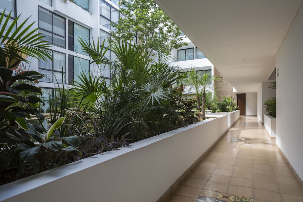 Anah Suites by Sunest 45/50