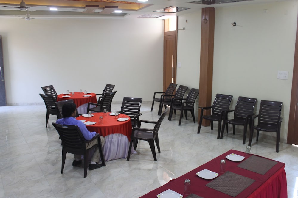 Hotel Tapovan 15/27