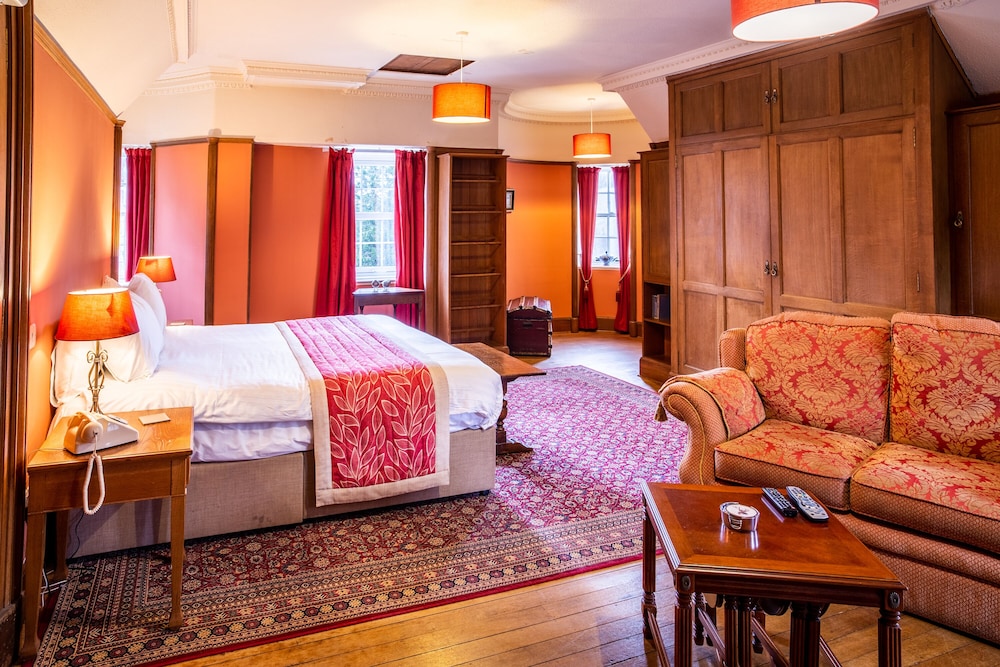 Dalmunzie Castle Hotel 24/77