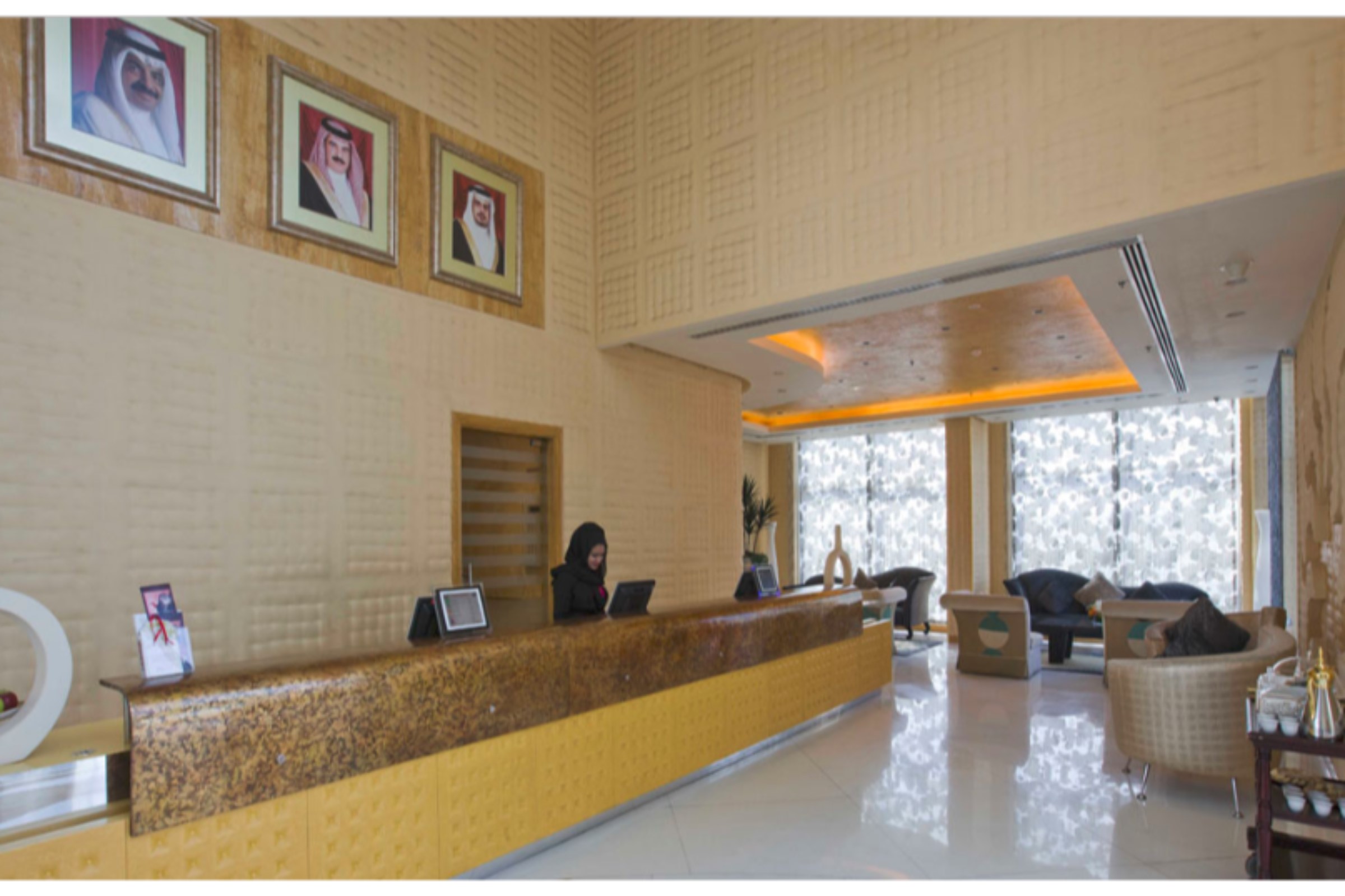 Lobby at City Center Hotel Manama, MANAMA