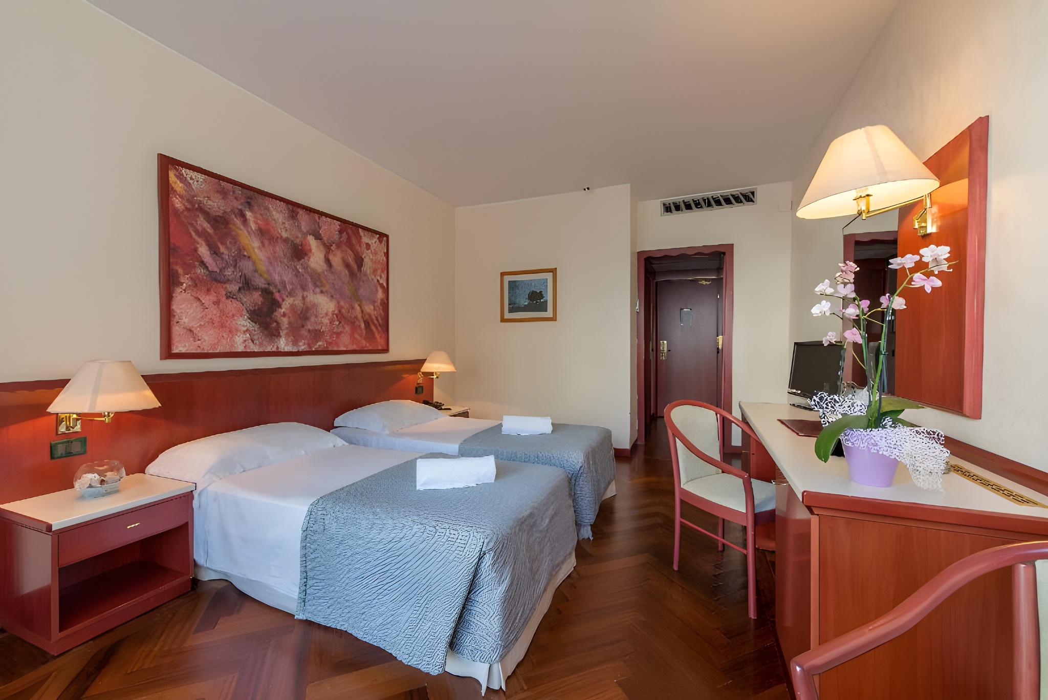Green, Single, Double Bed, Garden View
