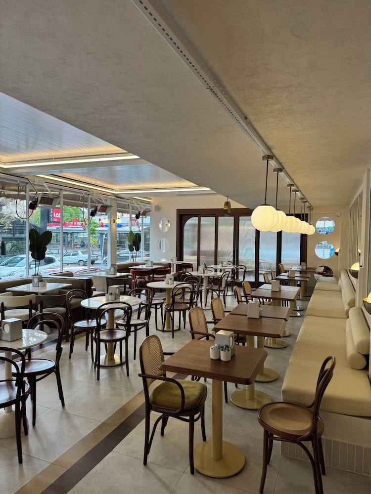 Bahcelievler Hotels 35/50