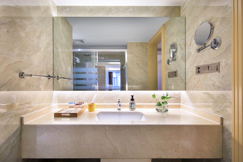 Guilin Zheng Yang Inn 55/57