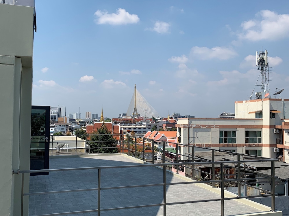 Thana Wisut Hotel 41/49