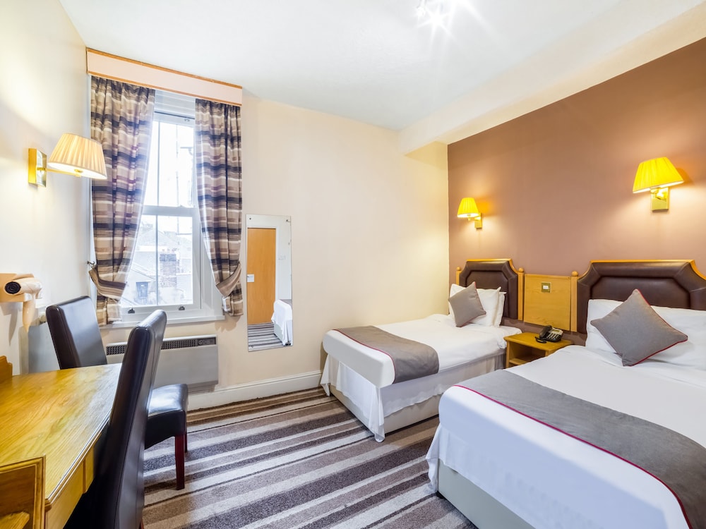 Cardiff Sandringham Hotel 26/53