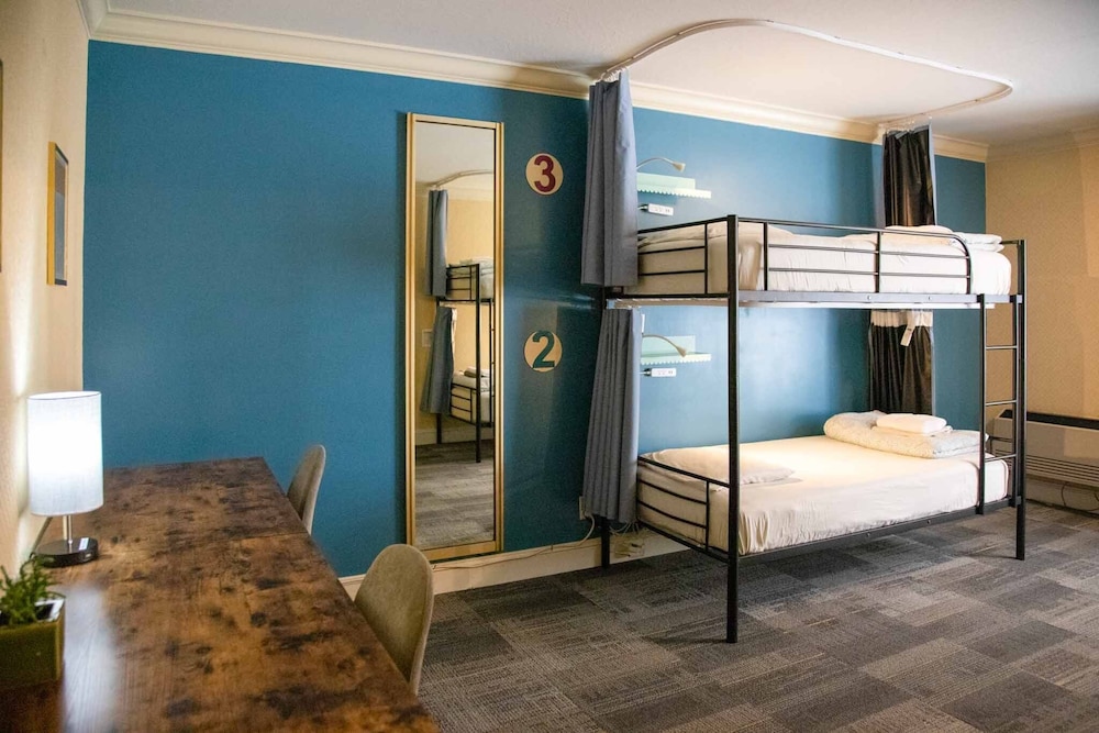 Lombard Motor Inn 26/47
