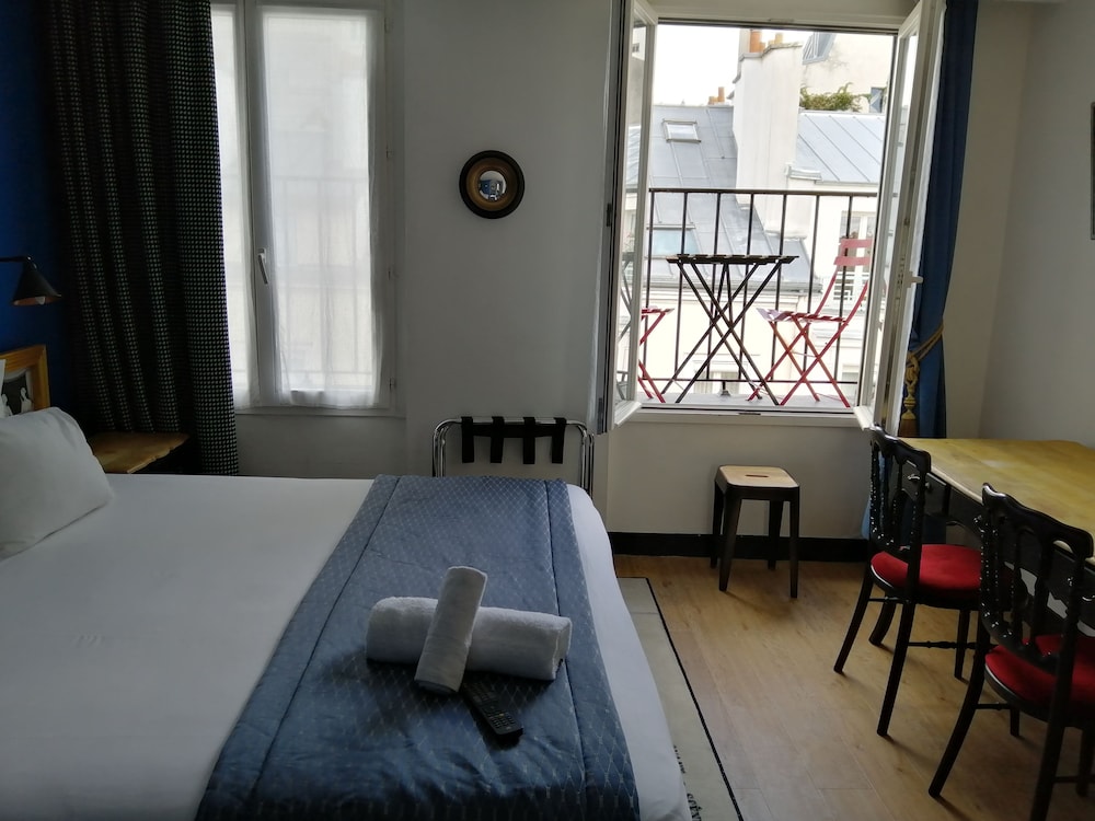 Hotel Sacha 40/49