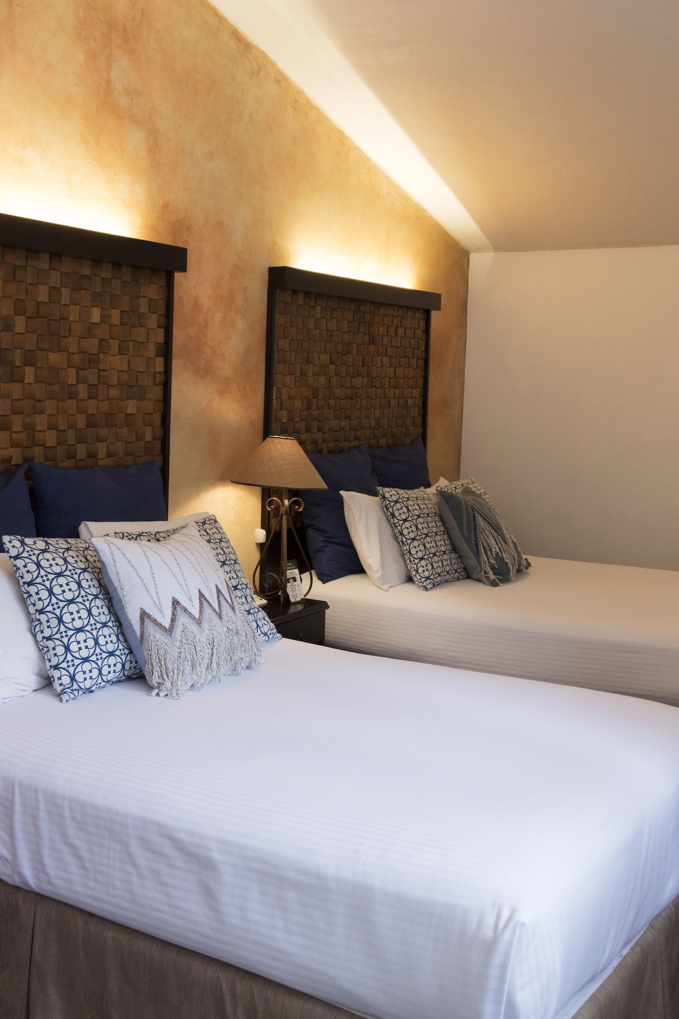 1 BEDROOM, STANDARD, DOUBLE BED, COURTYARD VIEW