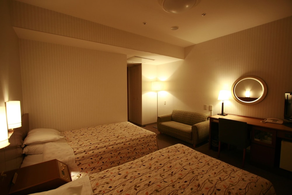 Kakogawa Plaza Hotel 21/25