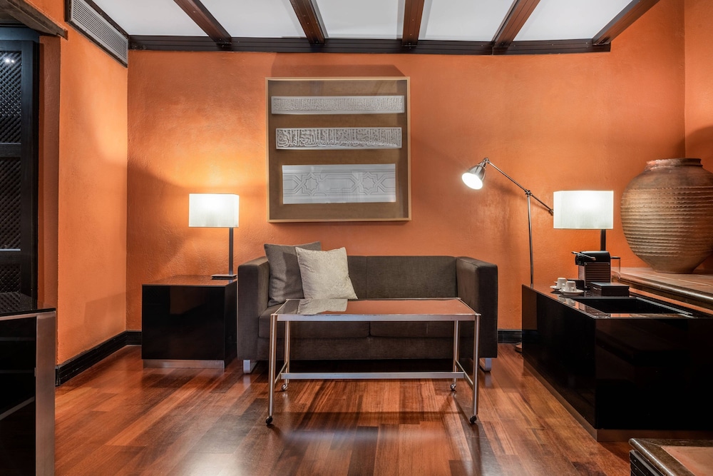 Hotel Palacio de Santa Paula Autograph Collection 38/42