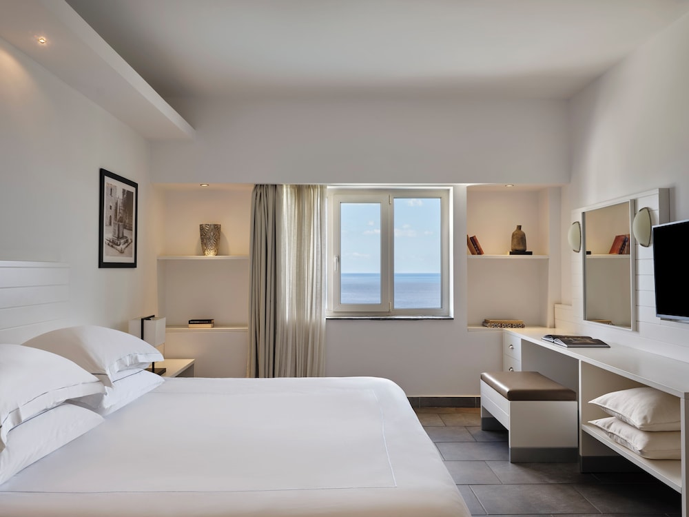 Suite, Double Bed, Sea View, Shared Pool, Sofa