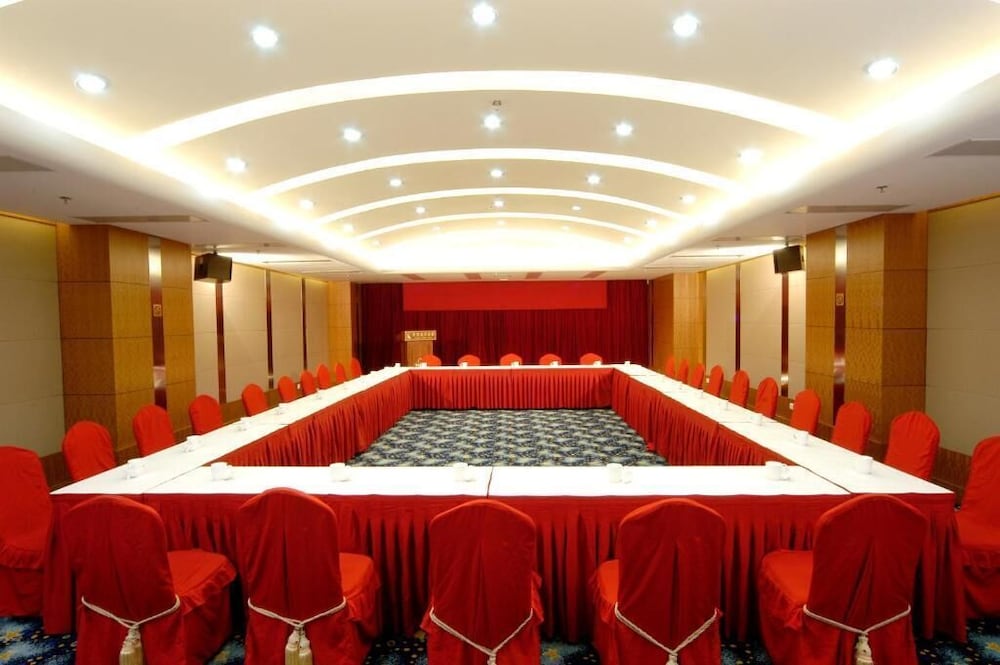 Tianjin Ocean Hotel 30/58