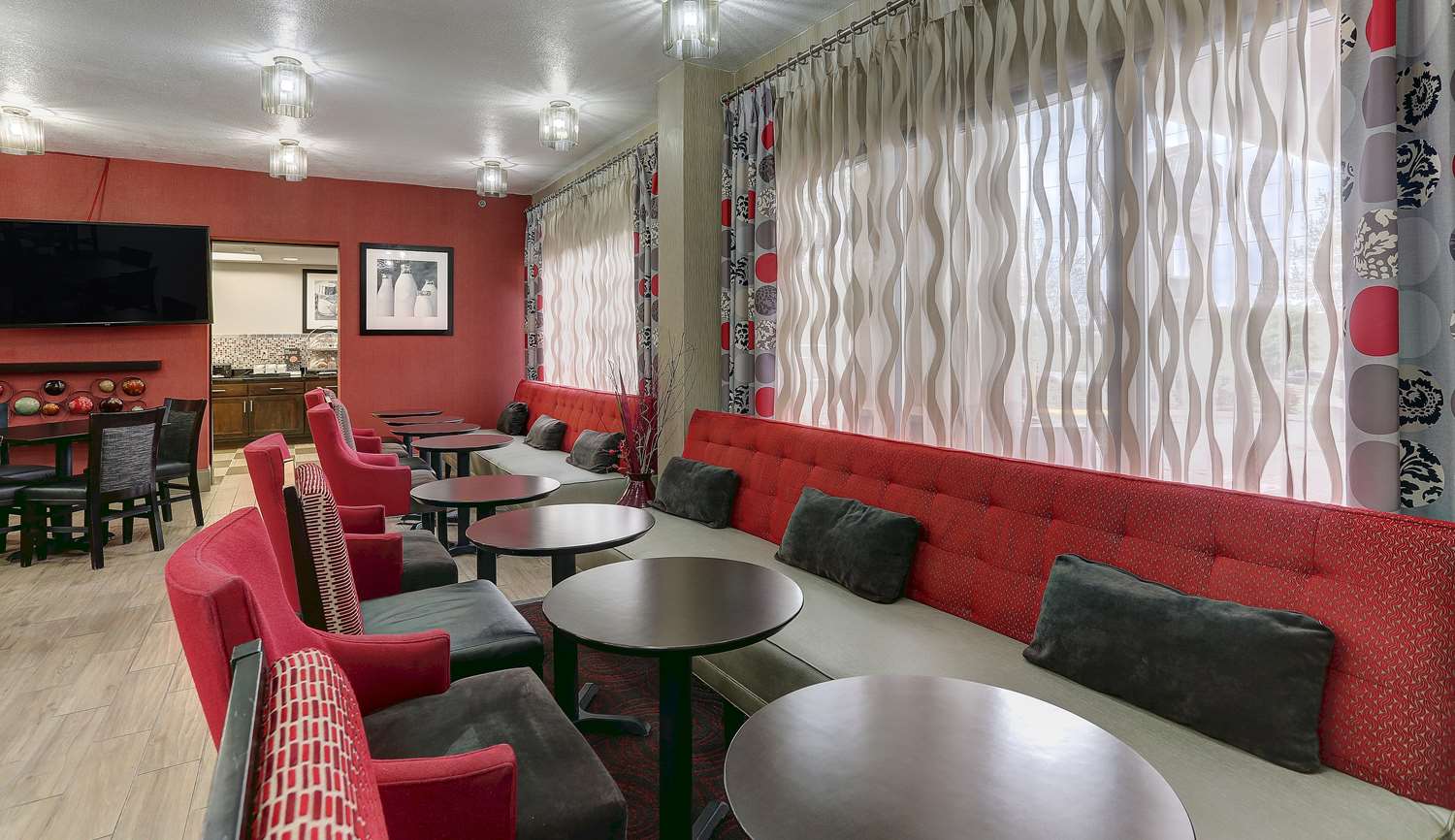 restaurant cafeteria