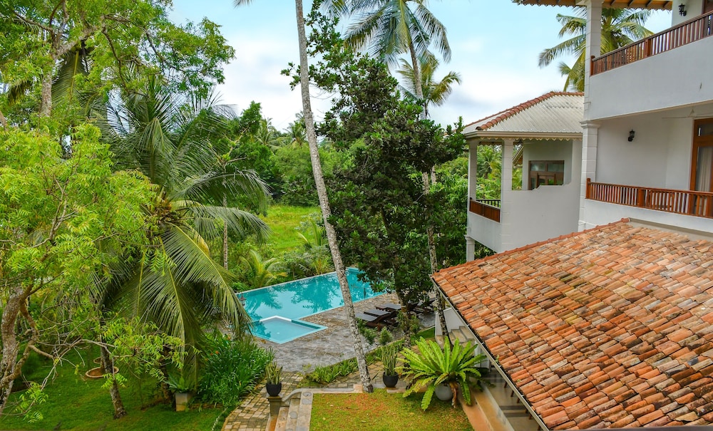Serenity Boutique Unawatuna 46/50