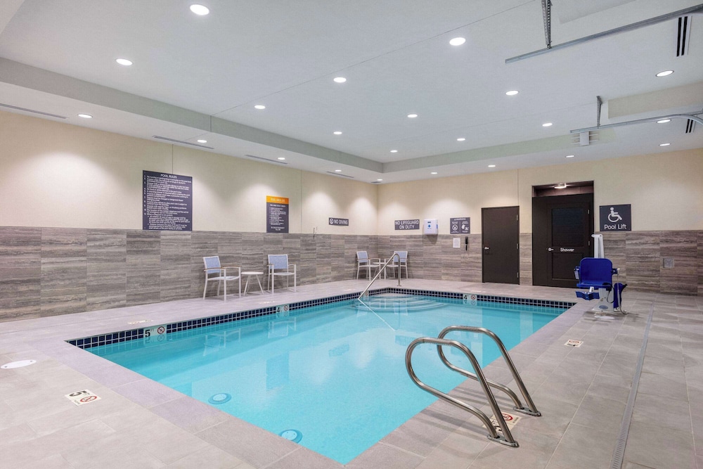 La Quinta Inn and Suites by Wyndham Centralia 19/50