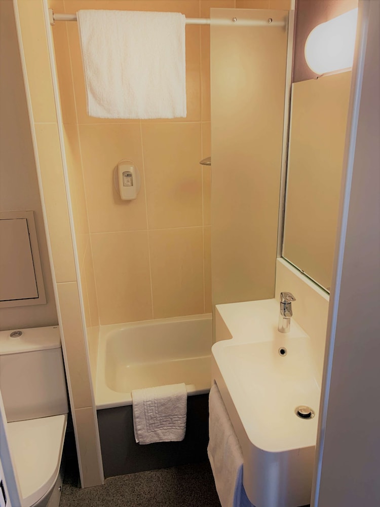 Kyriad Direct Clermont Ferrand Nord Gerzat 33/34