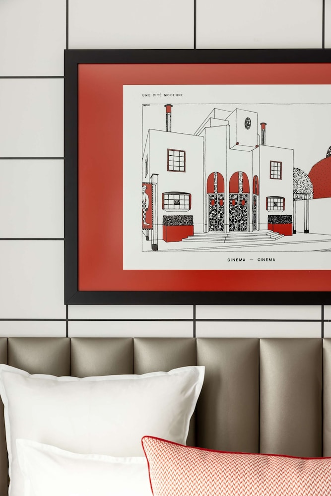 Hotel Moderniste 24/47