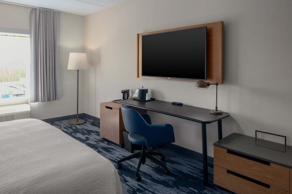 Fairfield Inn & Suites by Marriott Somerset 34/36
