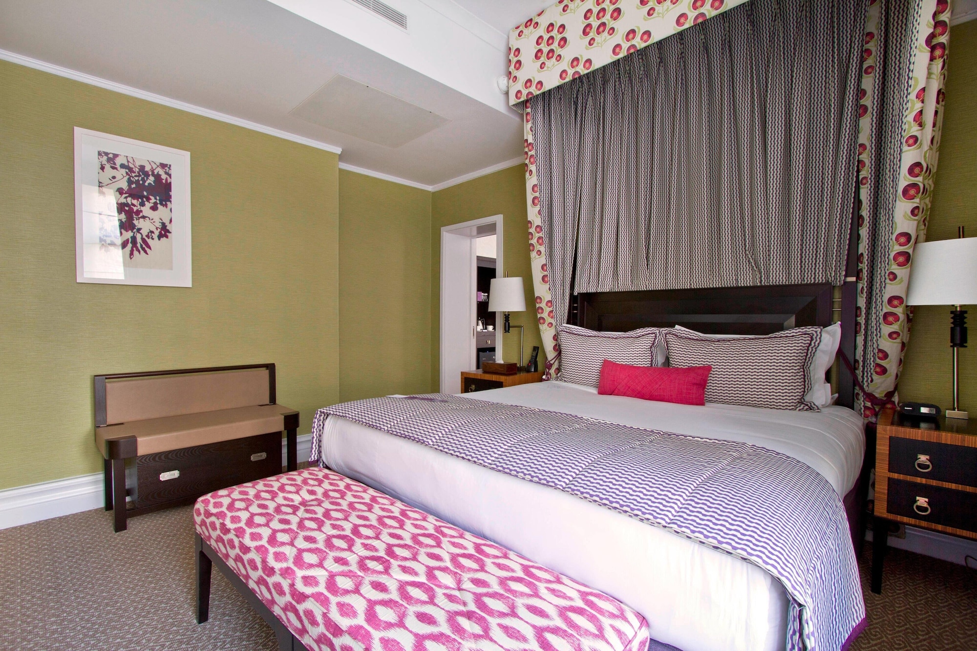 Room at ST ERMINS HOTEL, LONDON