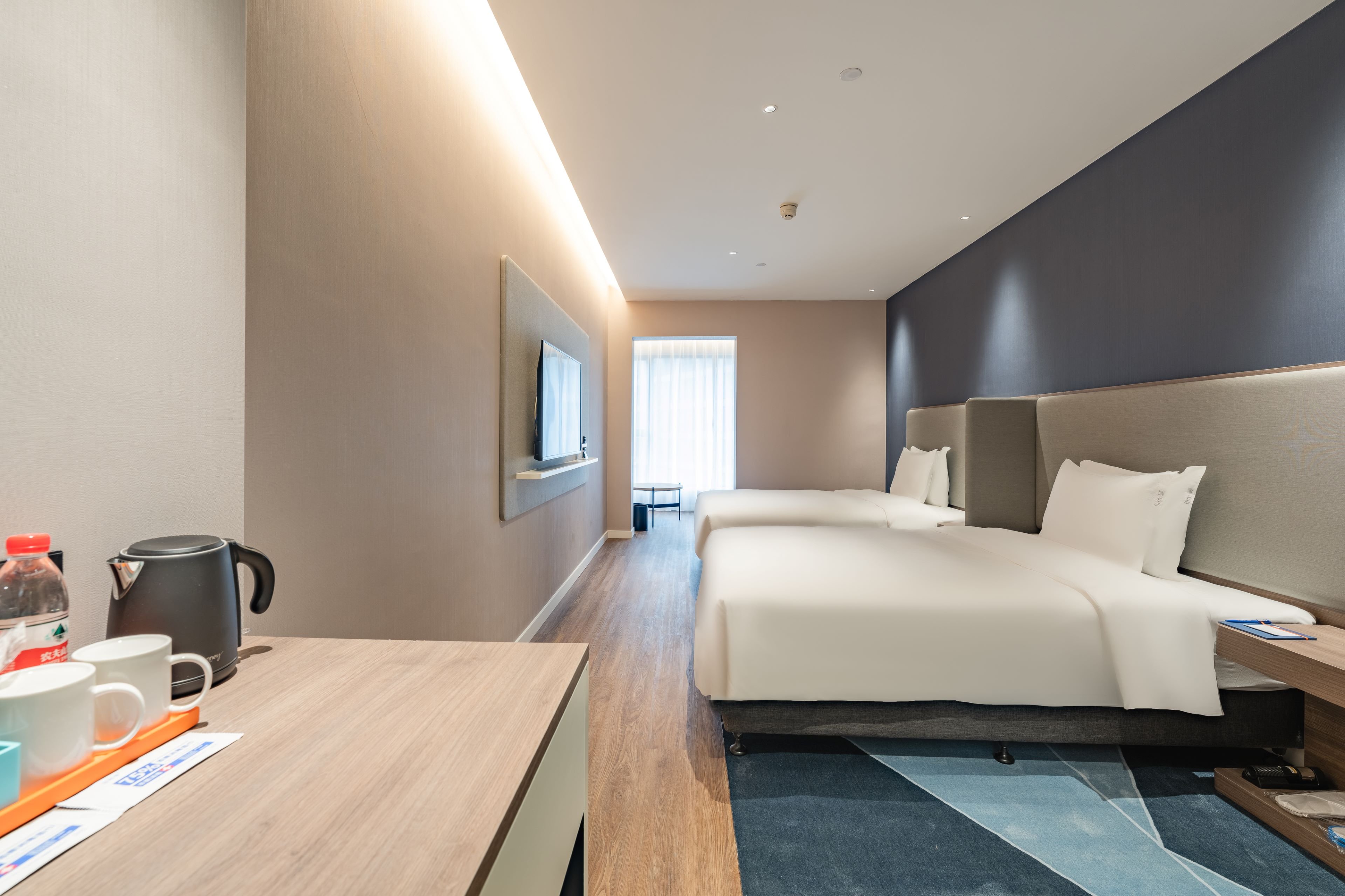 HOLIDAY INN EXPRESS Shanghai Expo Centre 23/50