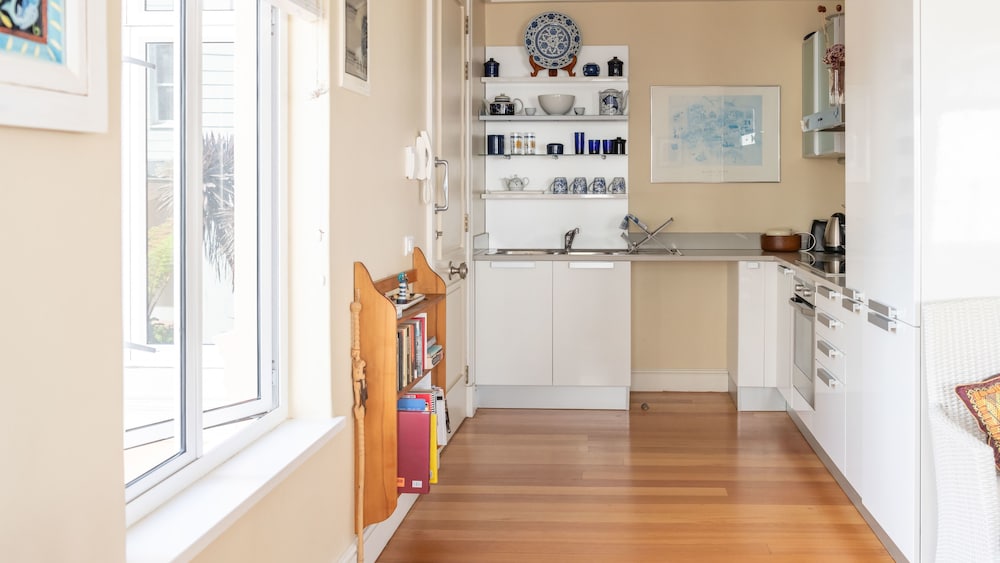 The Majestic Apartment 9/50