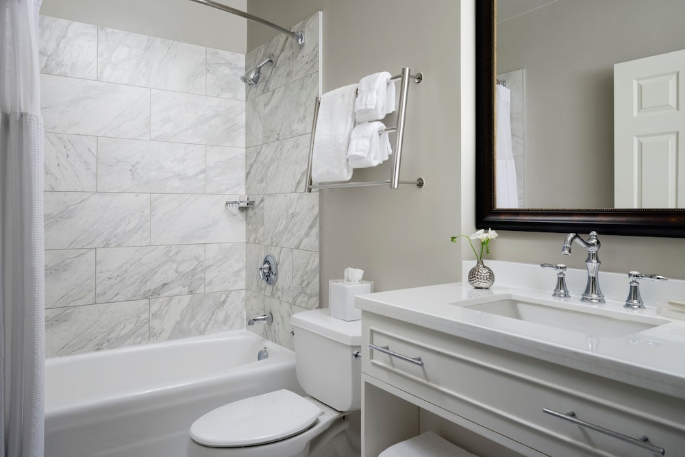 Marriott Vacation Club Pulse at Custom House, Boston 44/45