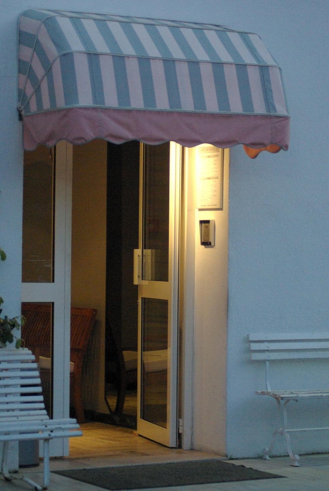 Hôtel De Porticcio 3/65