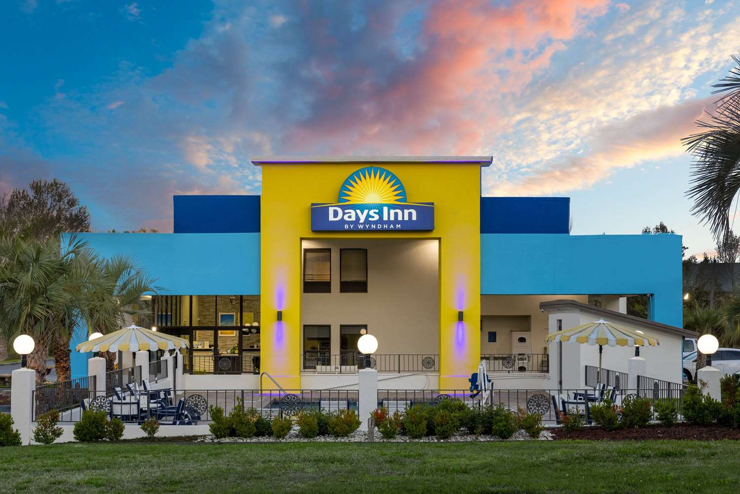 Days Inn By Wyndham Ladson Summerville Charleston 2/48