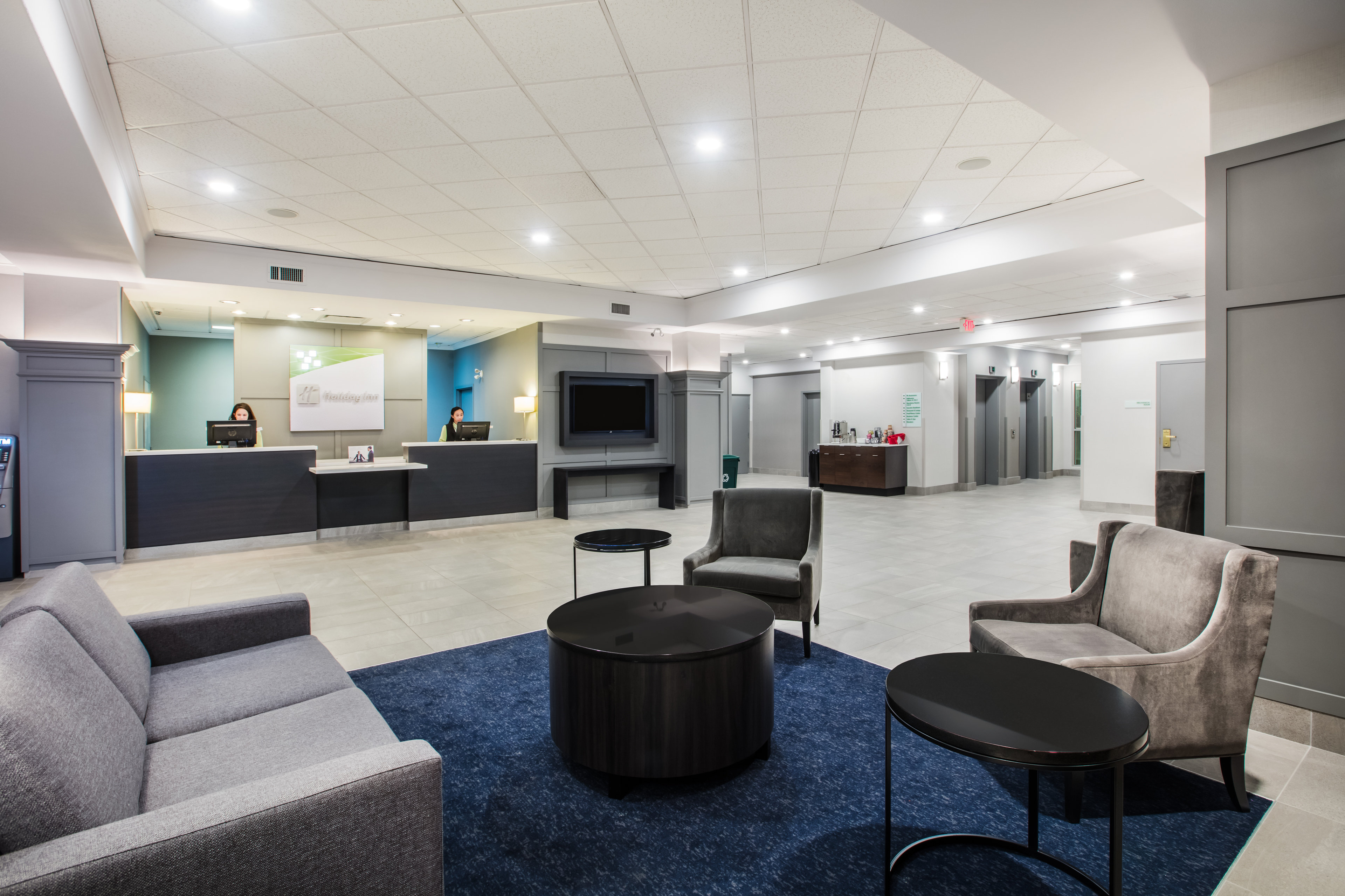 Holiday Inn Suites Grande Prairie Conference Ctr 18/41