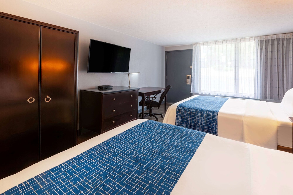 Travelodge by Wyndham Charles Town / Harpers Ferry 17/28