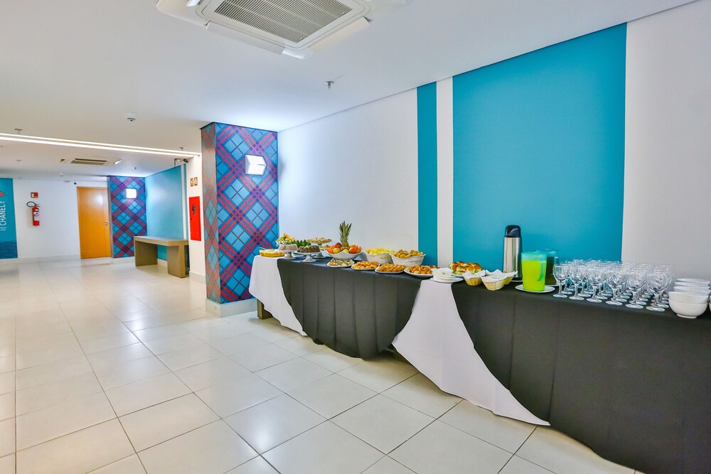 Mega Moda Hotel 6/52