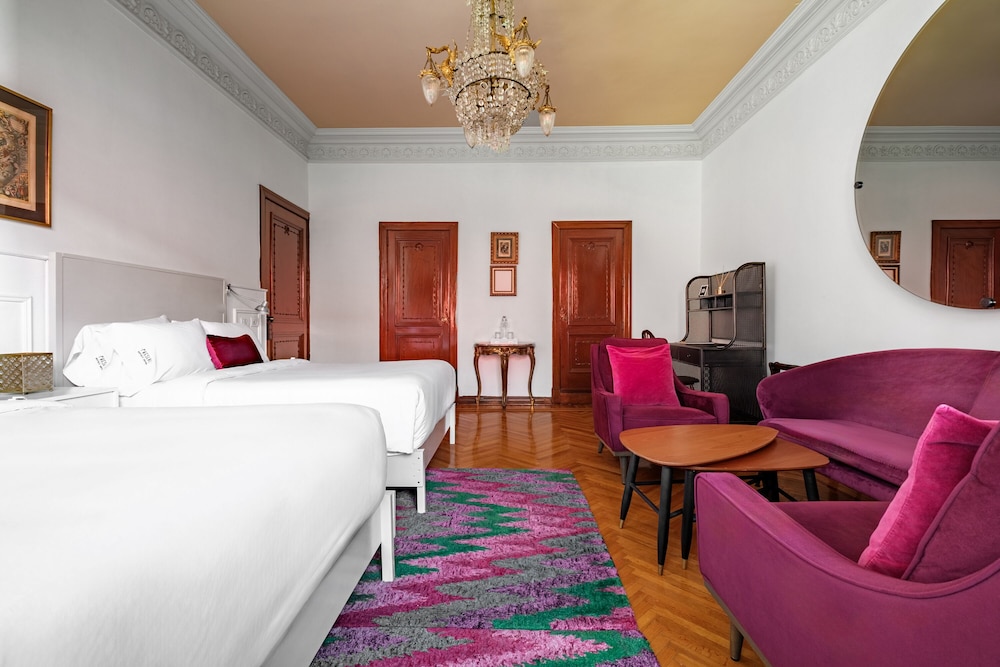 SUPERIOR, DOUBLE BED