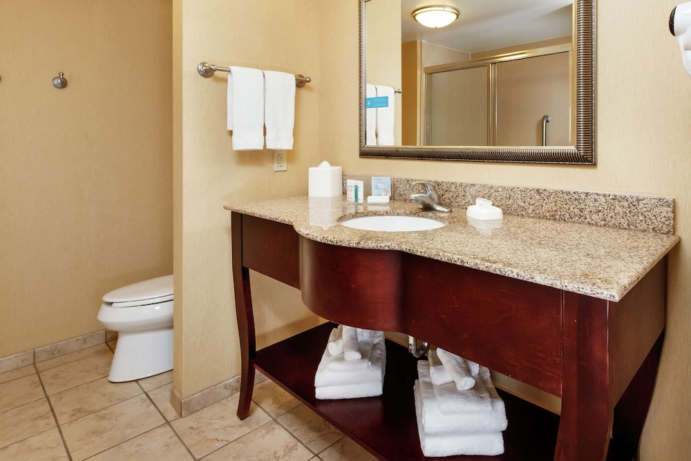 Hampton Inn and Suites Navarre 16/53