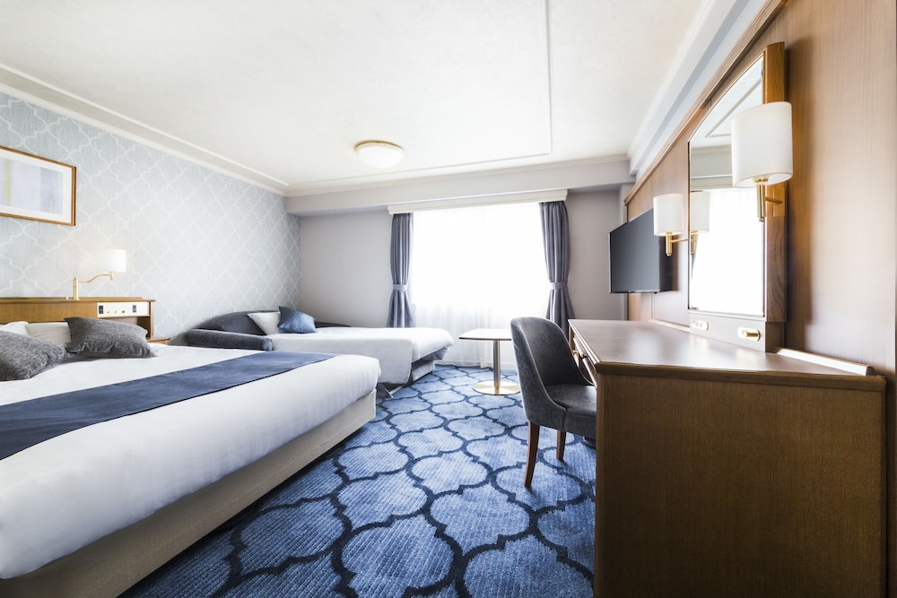 Senri Hankyu Hotel 25/64