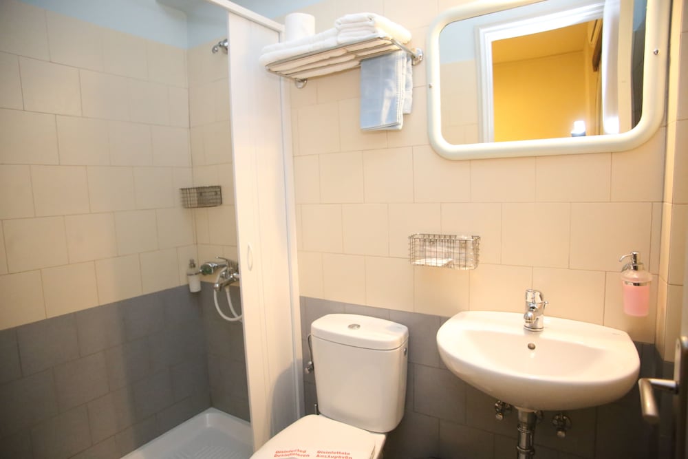 Hotel Francoise 15/51