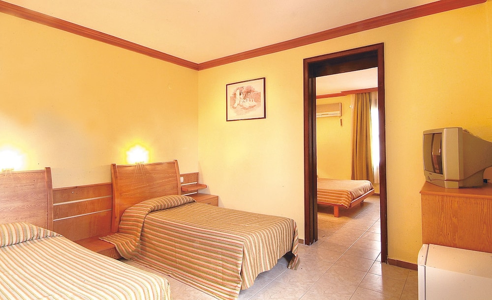 Club Kastalia Holiday Village 20/86