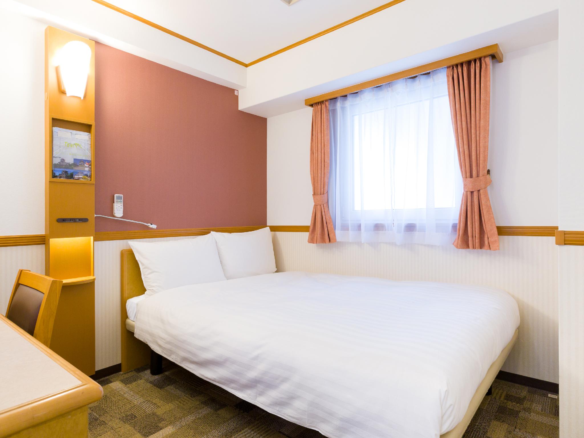 Semi Room, Economy, Semi Double Bed, Smoking