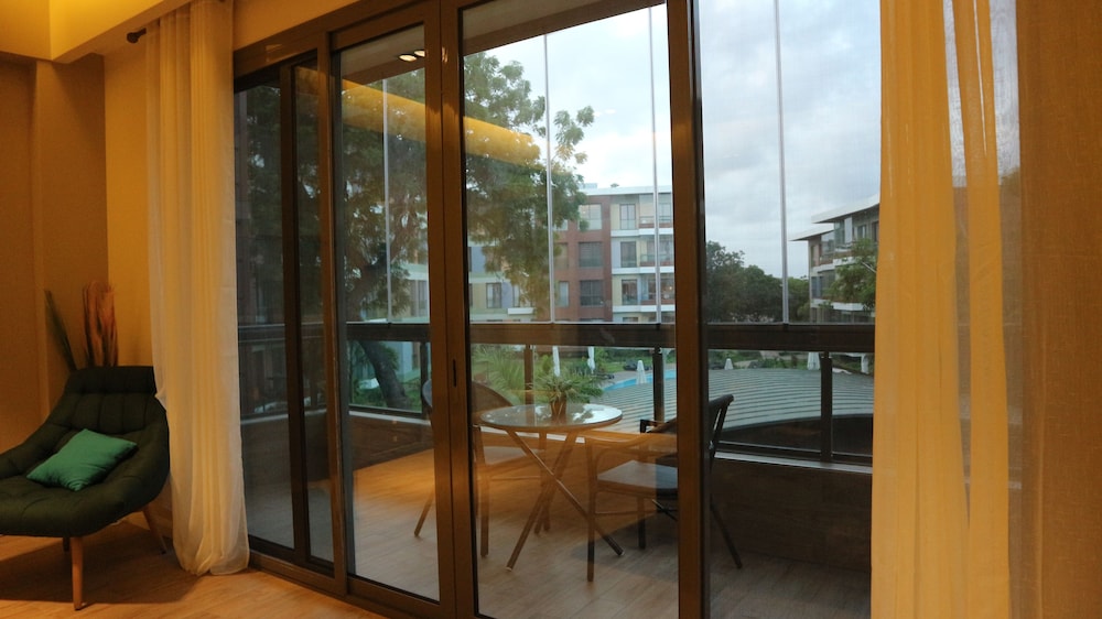 Accra Luxury Apartments Cantonments (Ex A-Lux Apartments) 39/80