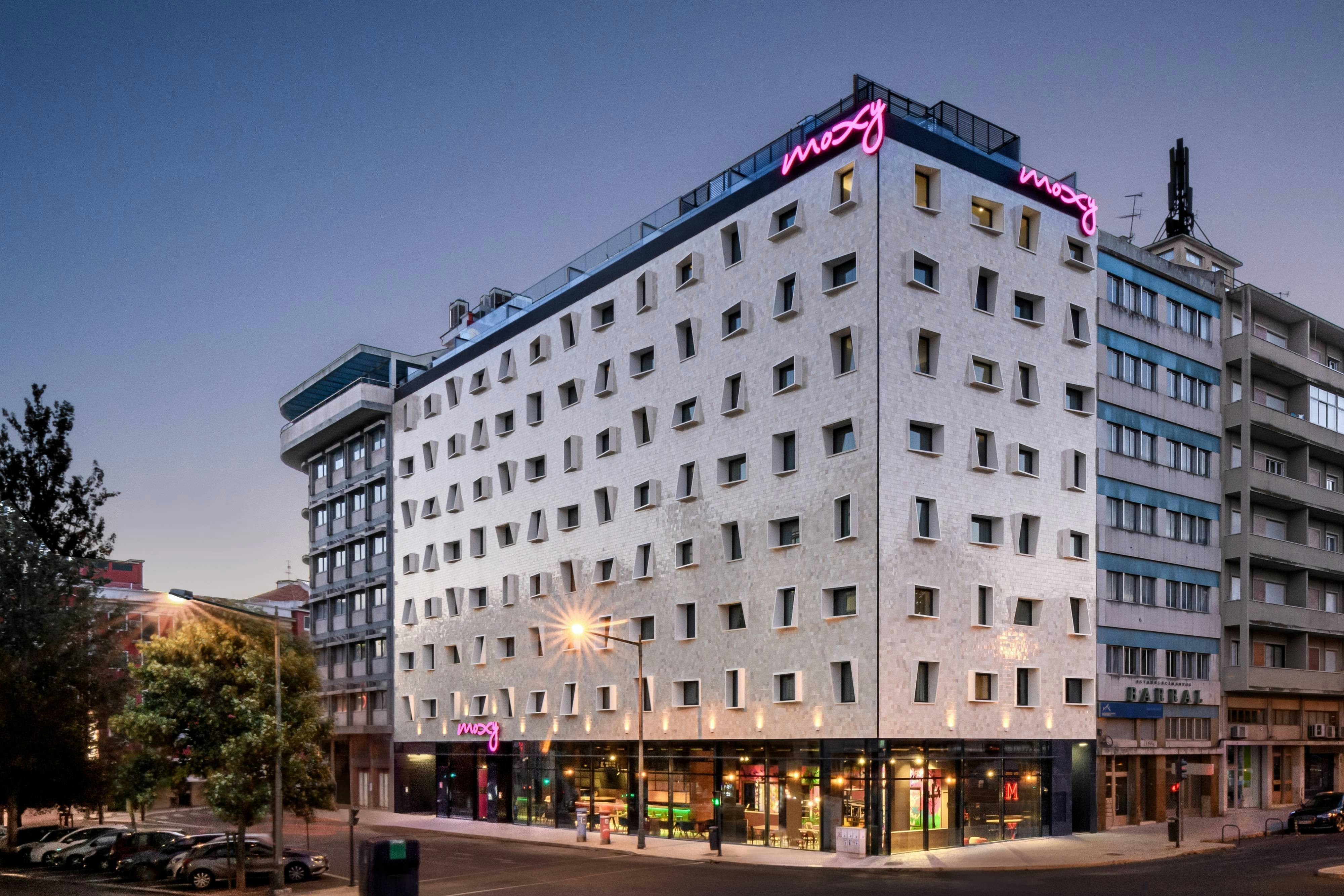 Moxy Lisbon City 1/8