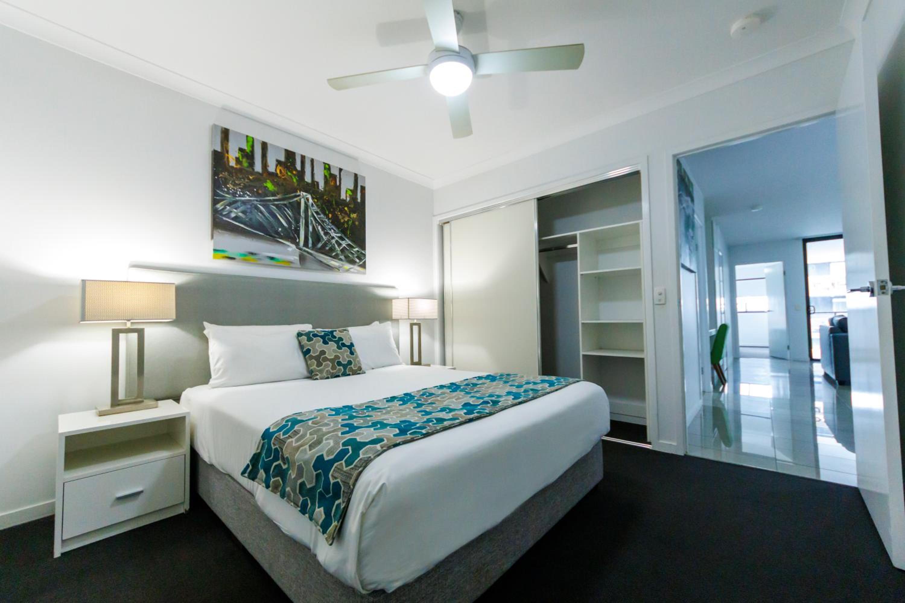 2 Bedrooms, Apartment, 2 Bathrooms