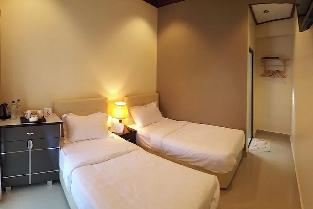 Al Safina Kijal Beach Resort & Restaurant 15/47