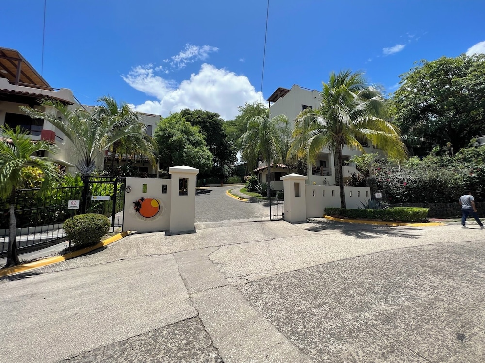 Tropical Gardens 36/48
