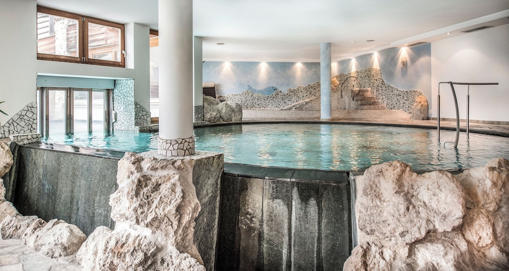 Aktiv & Vitalhotel Taubers Unterwirt 45/71
