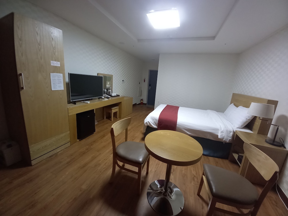 Breeze Bay Hotel 19/32