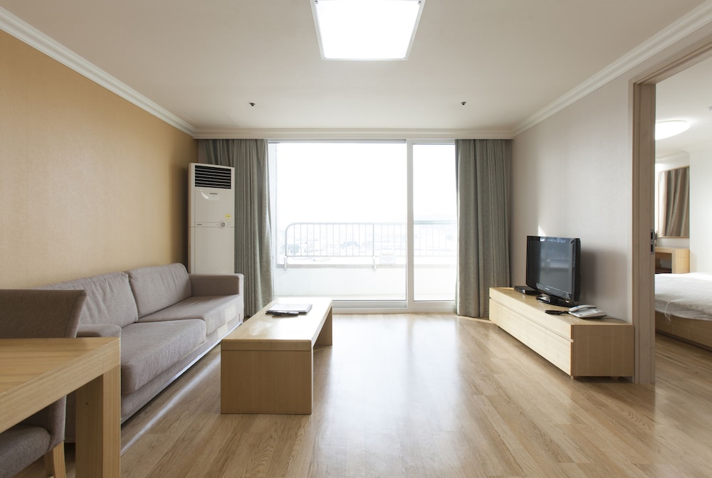 Kumho Tongyeong Marina Resort 26/52
